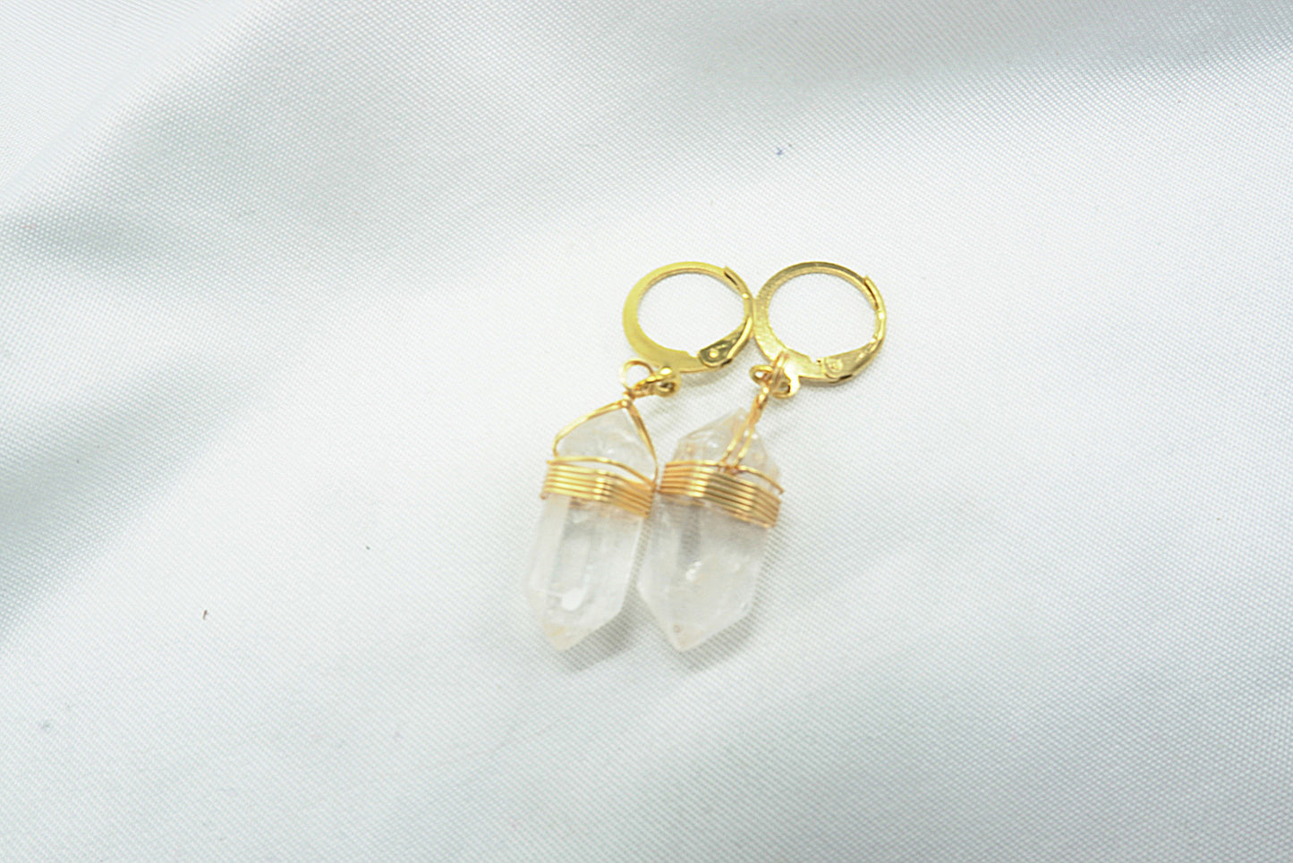 BOUCLES D'OREILLES CRISTAL DE ROCHE POINTE