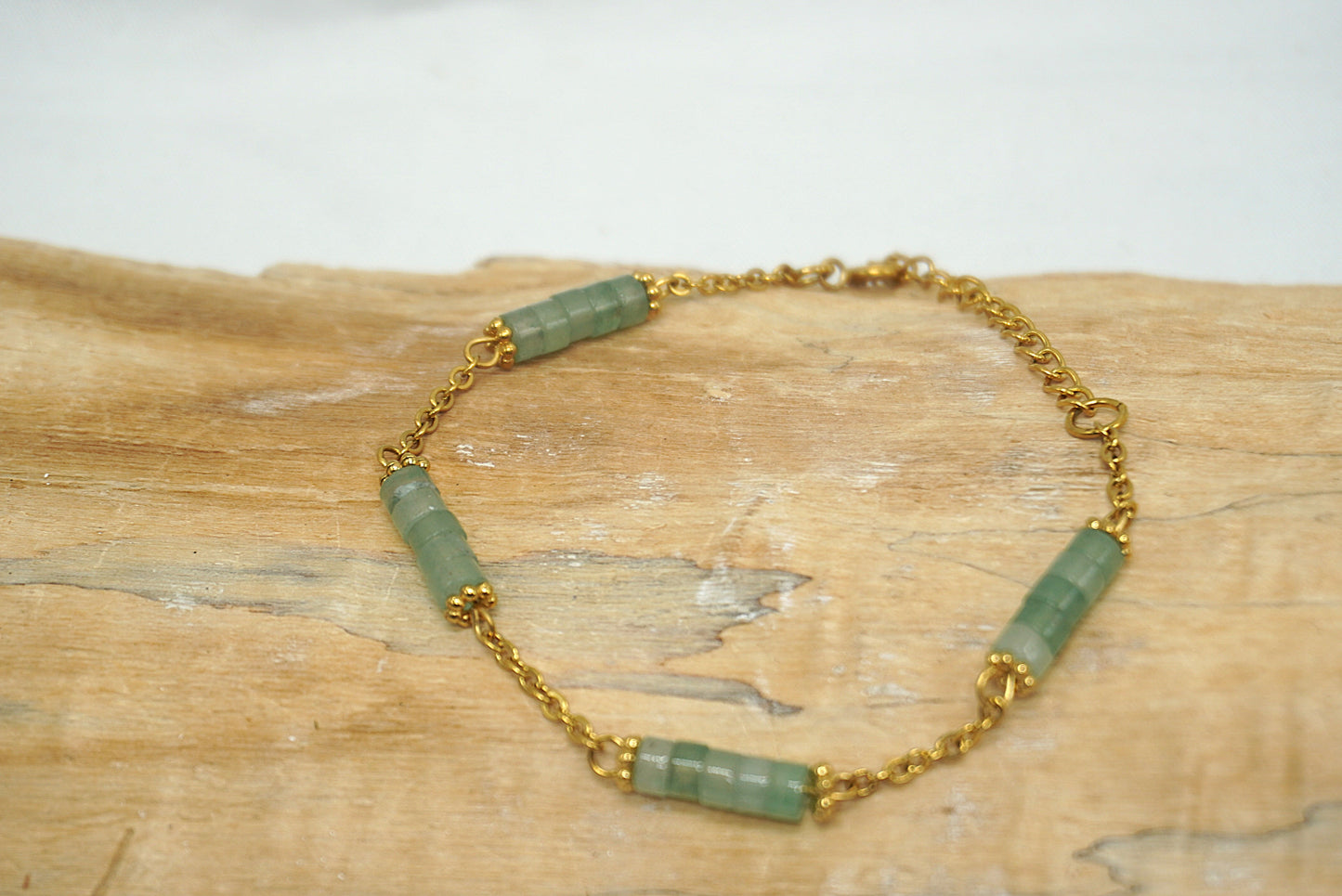 BRACELET AVENTURINE VERTE DORE