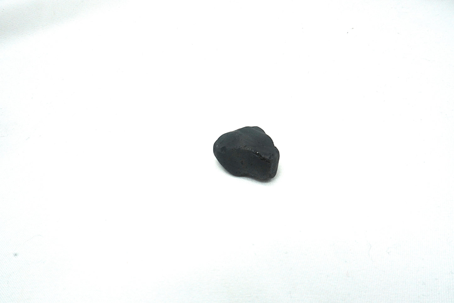 BRUT SPINELLE NOIR
