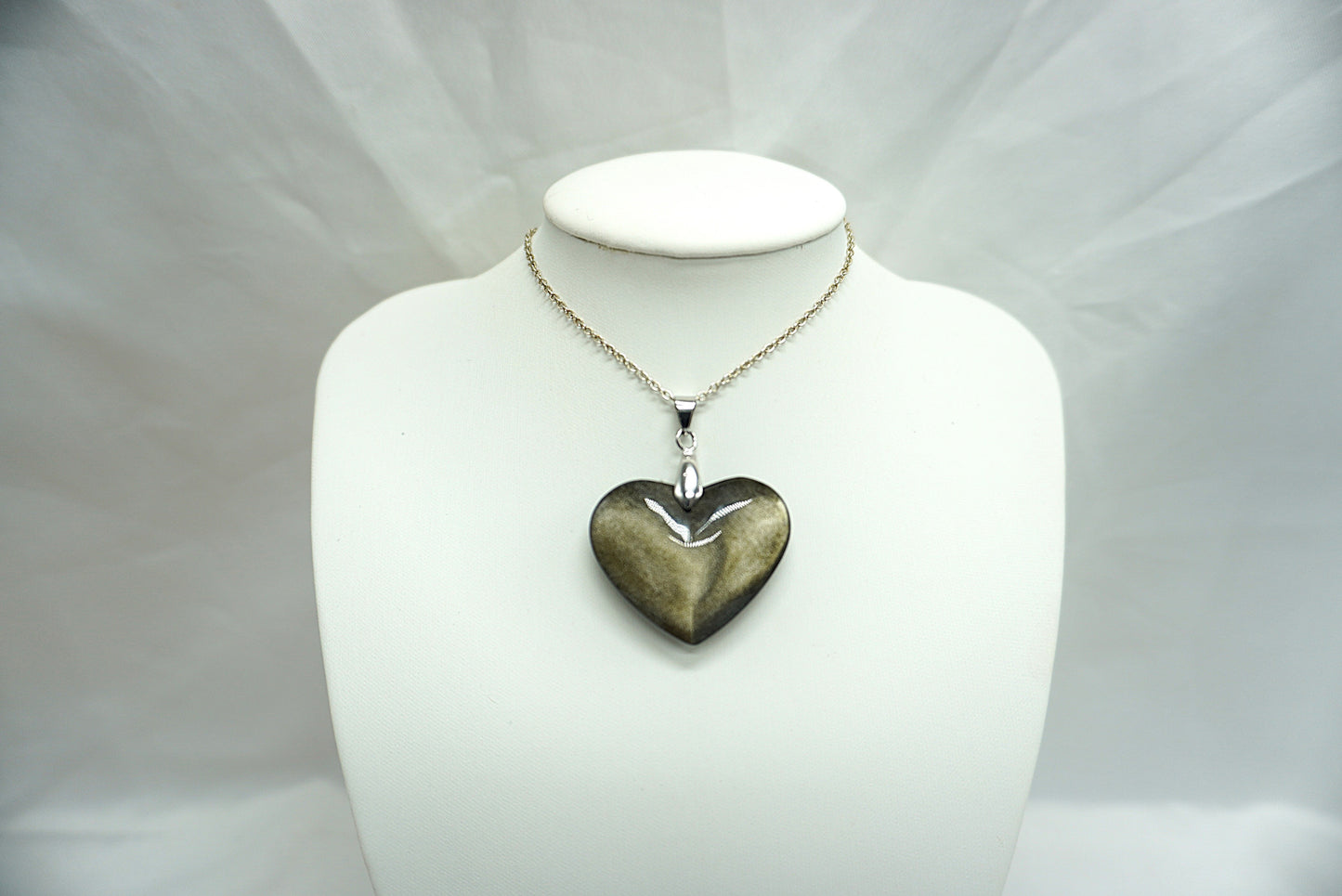 PENDENTIF COEUR OBSIDIENNE DOREE (ref 1)