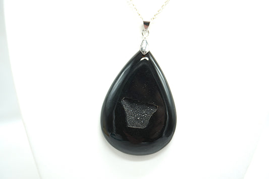 PENDENTIF ONYX CRISTALLISE (Ref 4 )