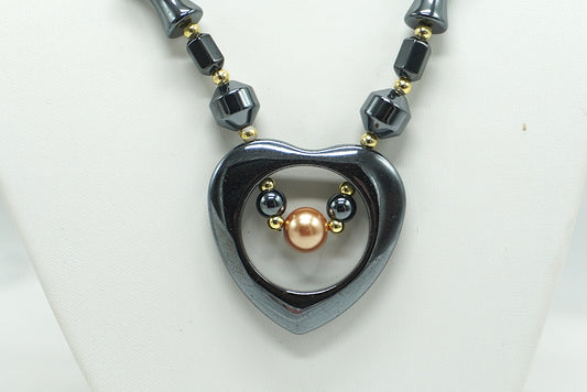 COLLIER COEUR HEMATITE