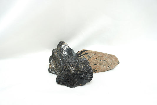 BRUT TOURMALINE NOIRE EN EVENTAIL