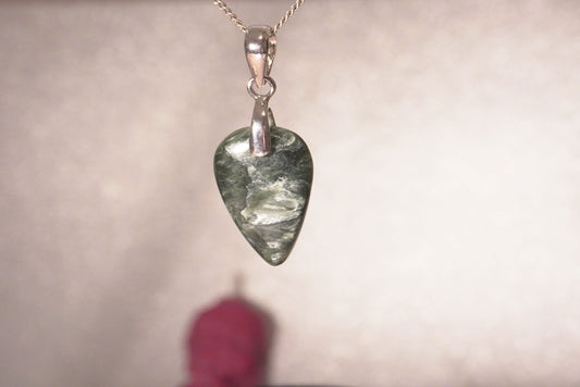 PENDENTIF SERAPHINITE BELIERE ARGENT