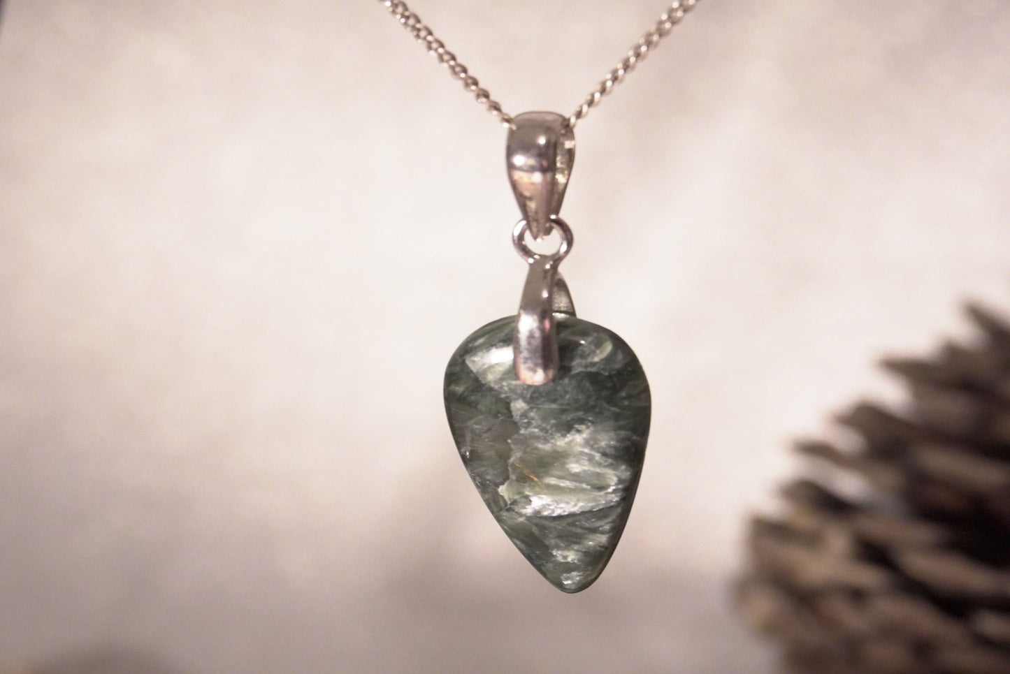 PENDENTIF SERAPHINITE BELIERE ARGENT