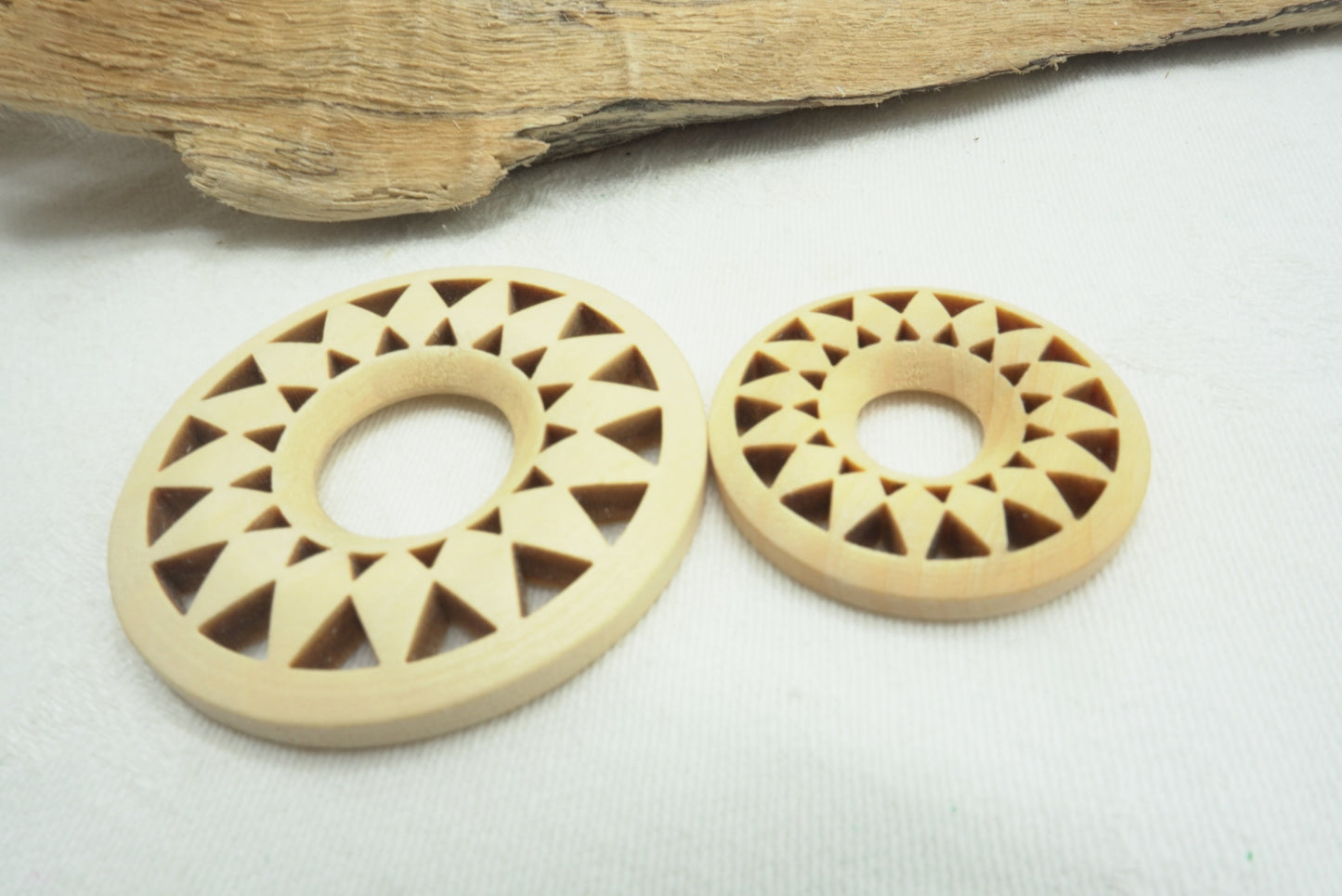 SOCLE POUR SPHERE ET OEUF EN BOIS