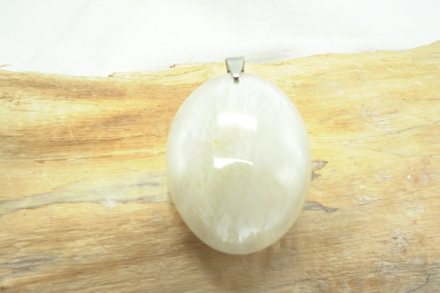 PENDENTIF OVALE PIERRE DE LUNE BEIGE