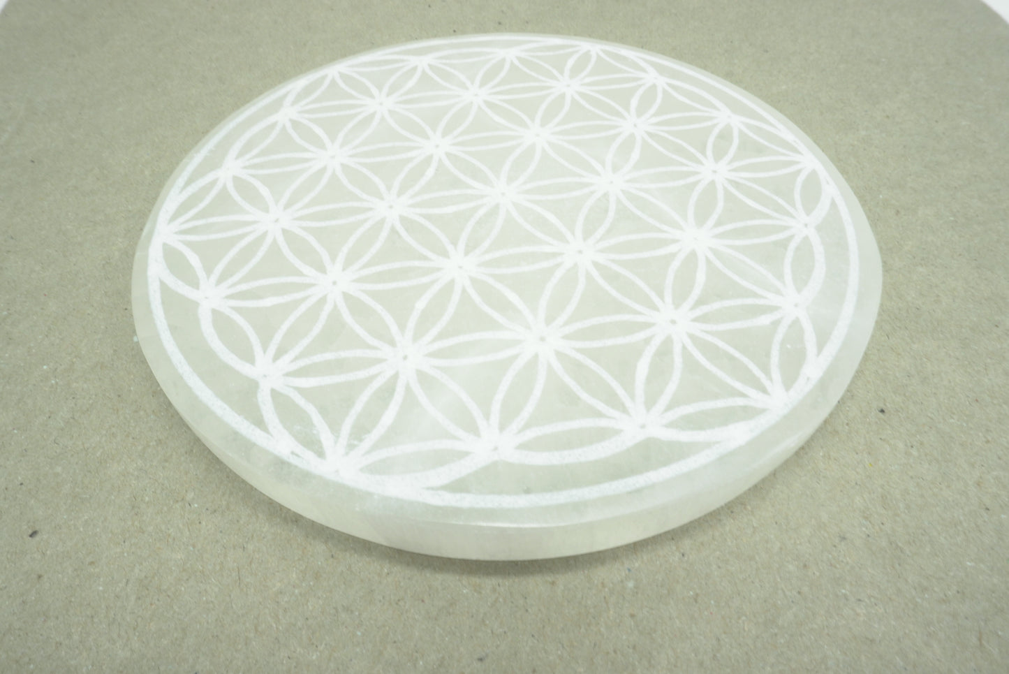 SELENITE PLAQUE RECHARGEMENT FLEUR DE VIE (14CM)