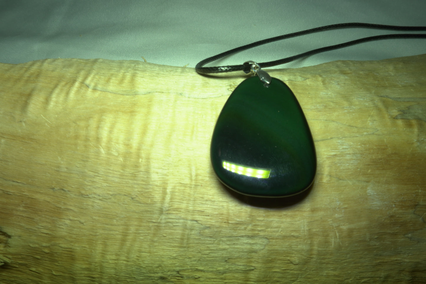 PENDENTIF PIERRE PLATE OBSIDIENNE ARC EN CIEL