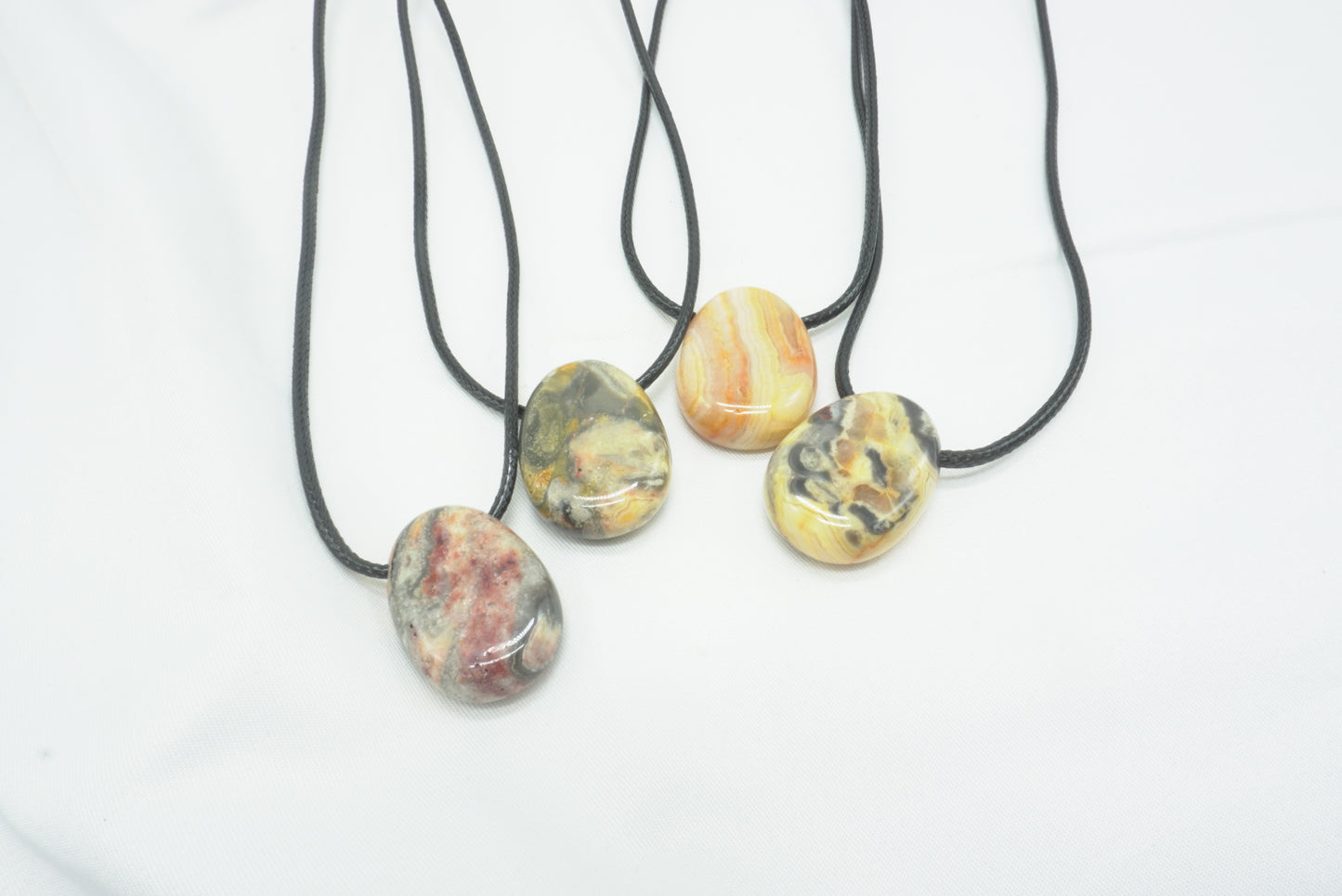 PENDENTIF PIERRE PERCEE AGATE CRAZY LACE