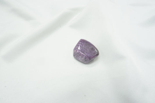 PIERRE ROULEE CHAROITE (9 grammes)