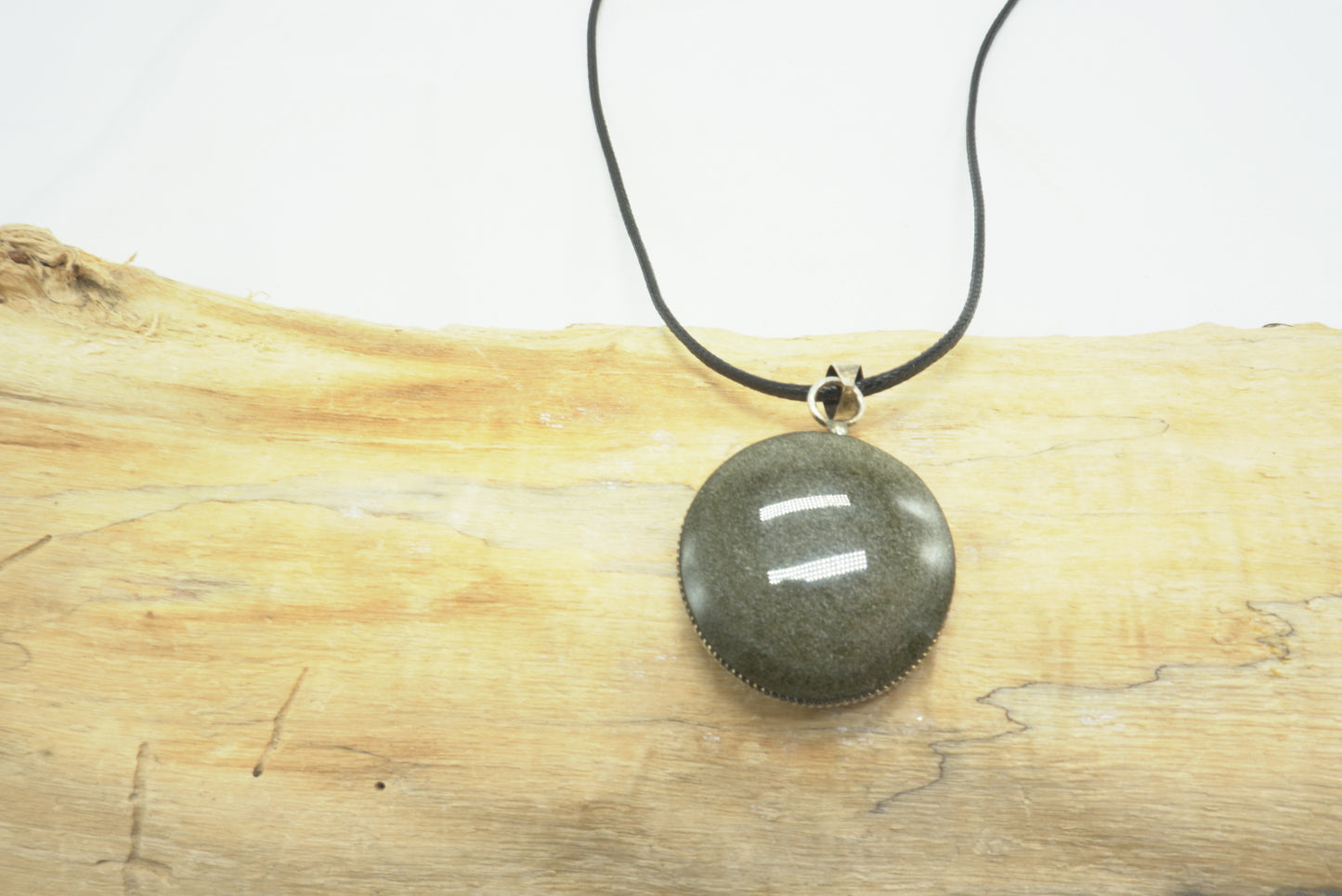 PENDENTIF OBSIDIENNE DOREE ROND