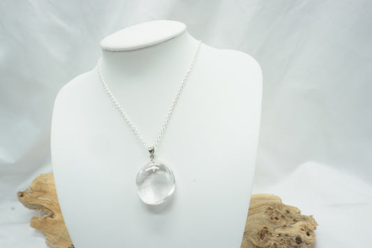 PENDENTIF CRISTAL DE ROCHE PIERRE ROULEE