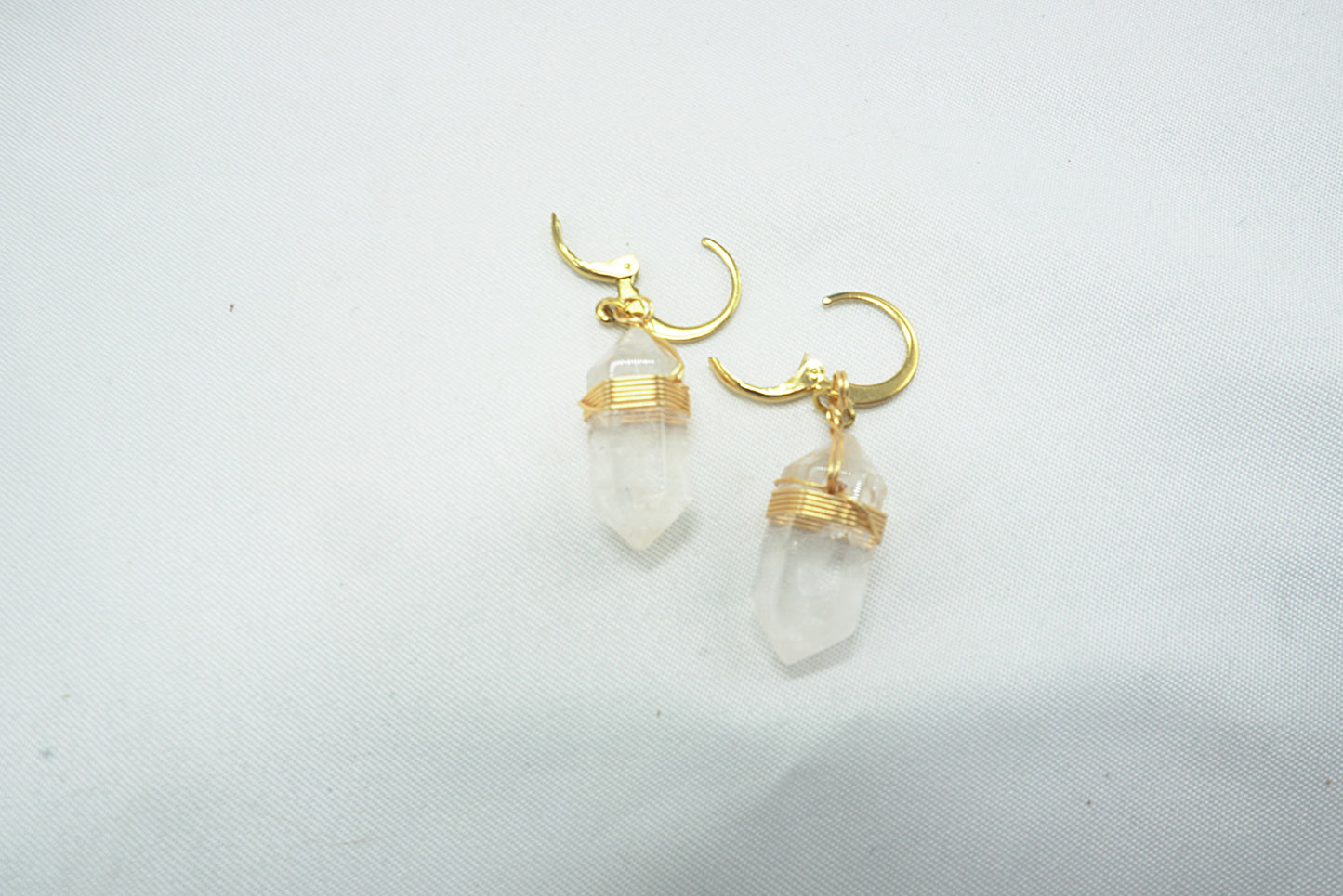 BOUCLES D'OREILLES CRISTAL DE ROCHE POINTE