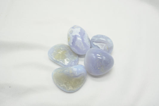 PIERRE ROULEE CALCEDOINE BLEUE