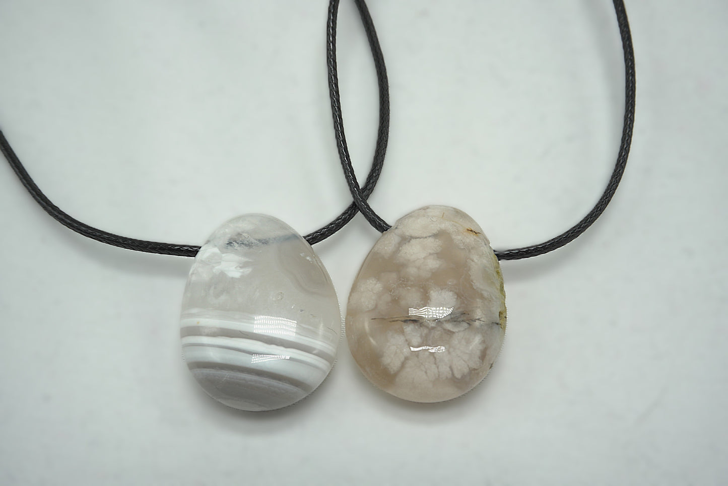 PENDENTIF PIERRE PERCEE AGATE FLEUR