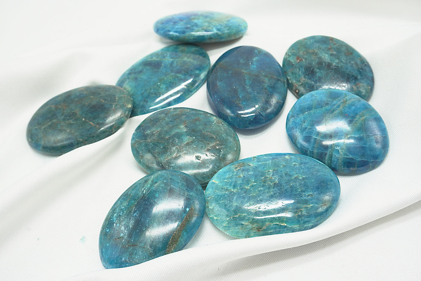 GALET PLAT APATITE BLEUE