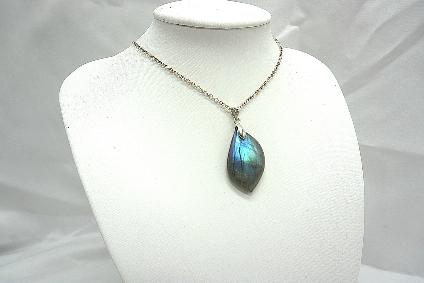 PENDENTIF LABRADORITE (ref 8)