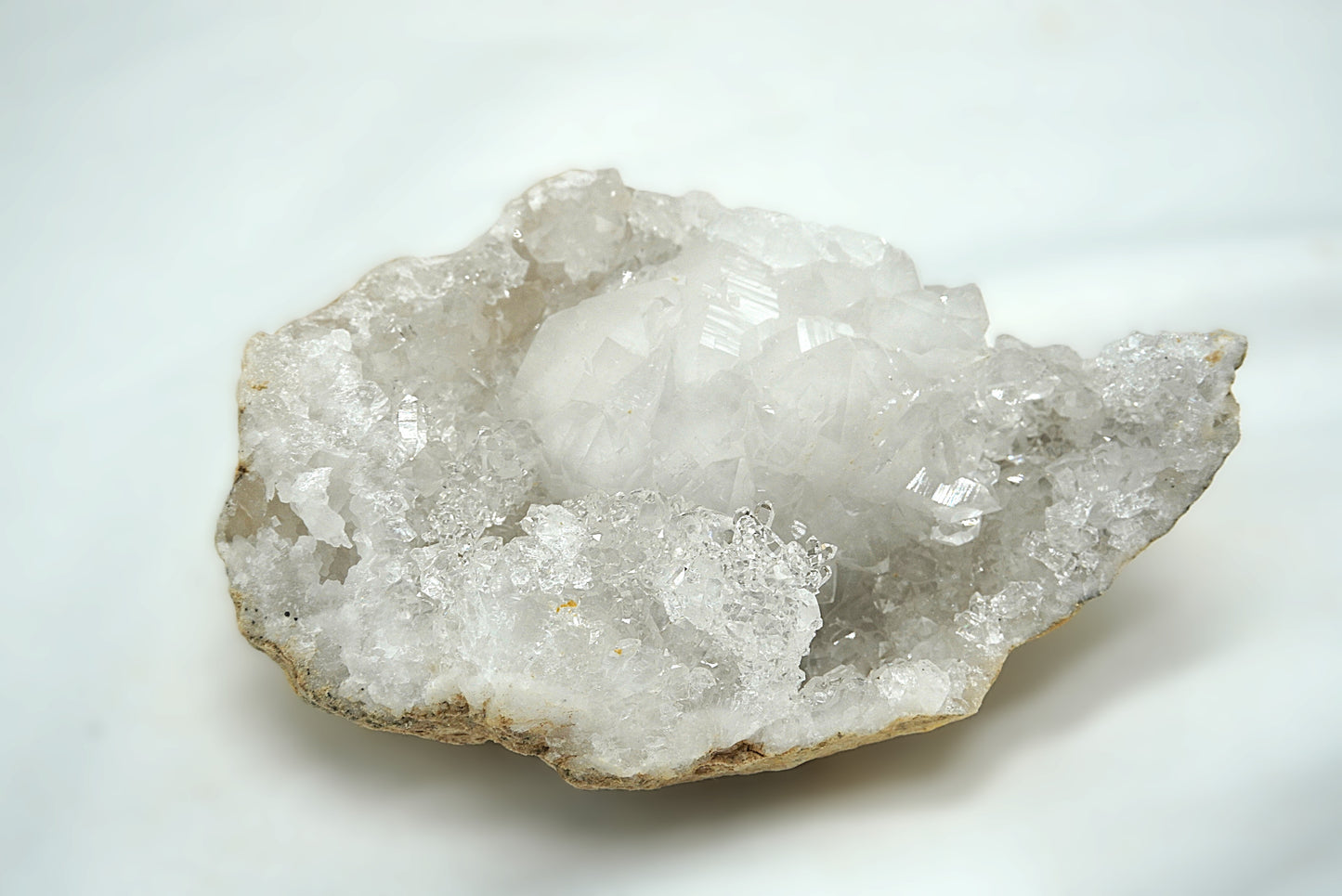 DEMIE GEODE CRISTAL DE ROCHE 7.5CM