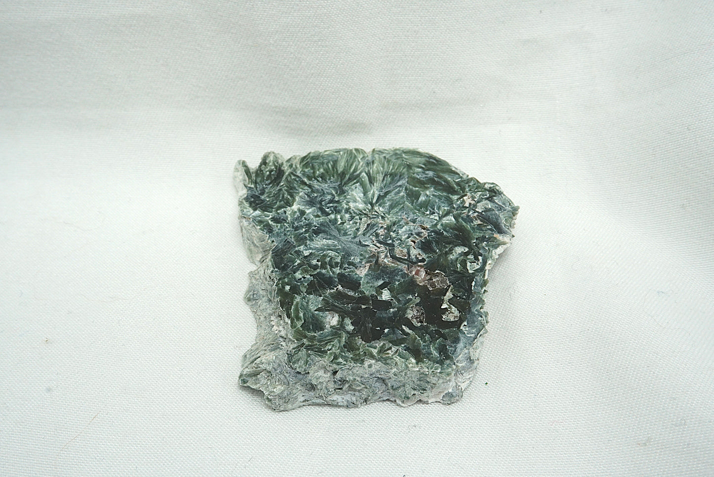 PLAQUE SERAPHINITE POLIE UNE FACE (22 grammes)