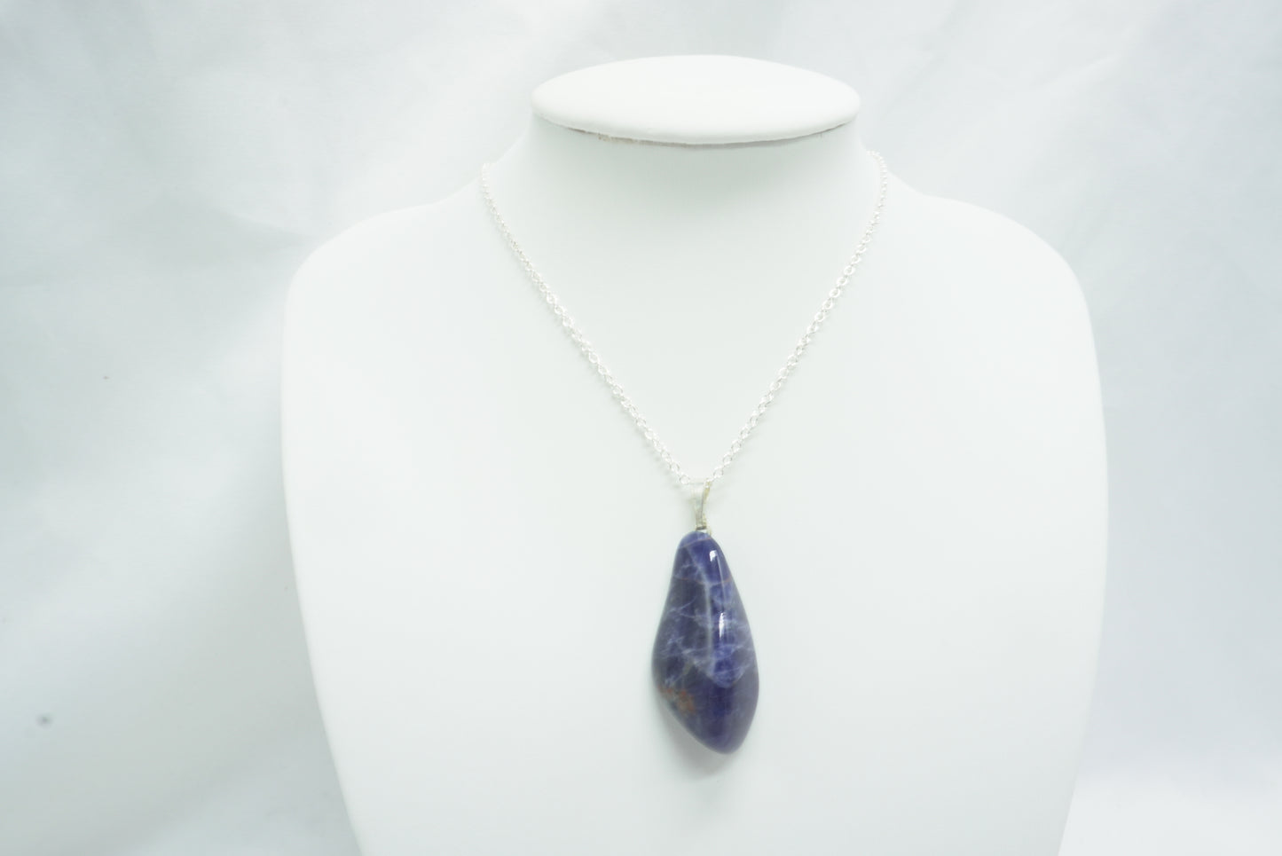 PENDENTIF SODALITE PIERRE ROULEE