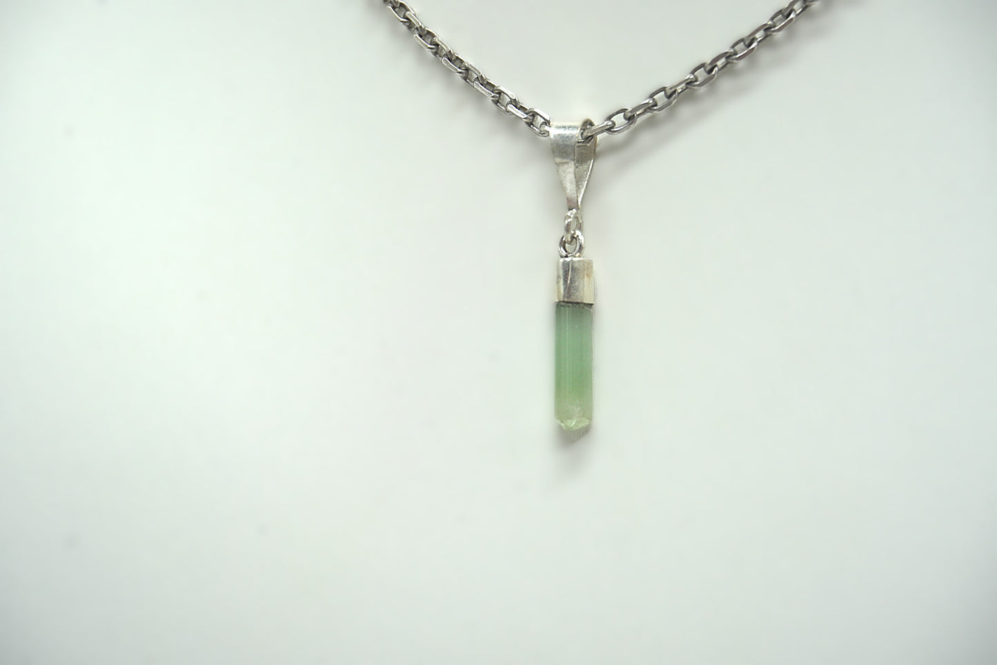 PENDENTIF TOURMALINE VERTE BELIERE ARGENT (ref 1)