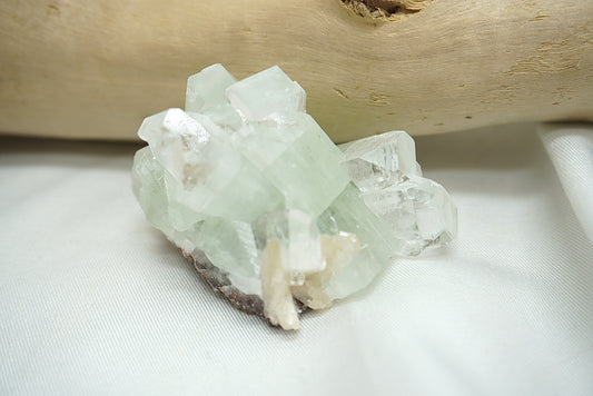 APOPHYLLITE VERTE BRUT (39 grammes)