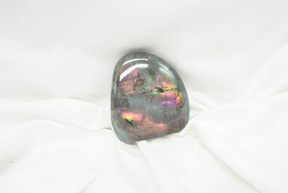 BLOC A POSER LABRADORITE (209 grammes)