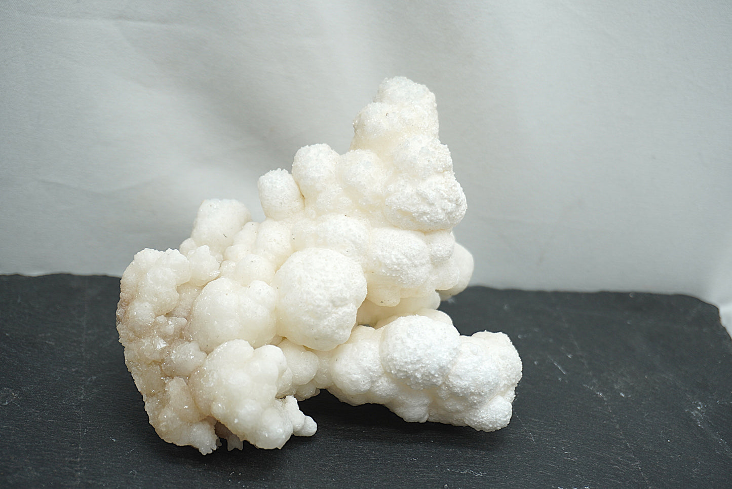 BRUT ARAGONITE BLANCHE (487 grammes)