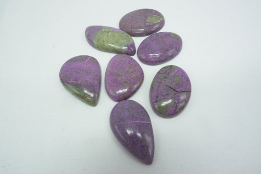 CABOCHON STICHTITE