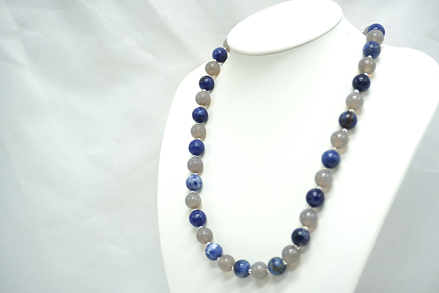 COLLIER SODALITE-AGATE GRISE