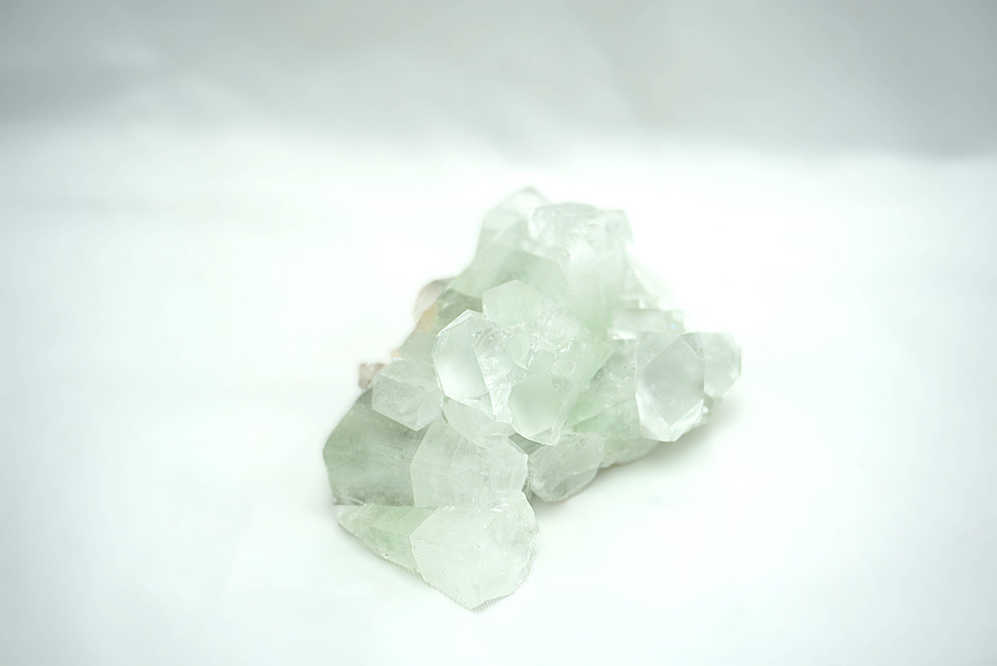 APOPHYLLITE VERTE BRUT (81 grammes)