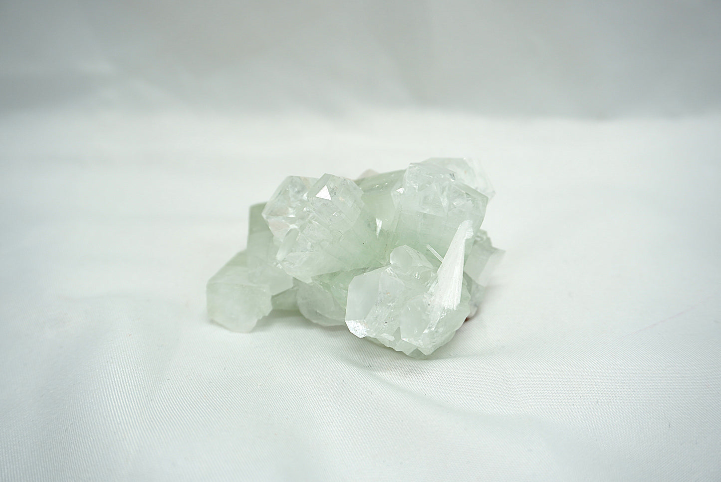 APOPHYLLITE VERTE BRUT (81 grammes)