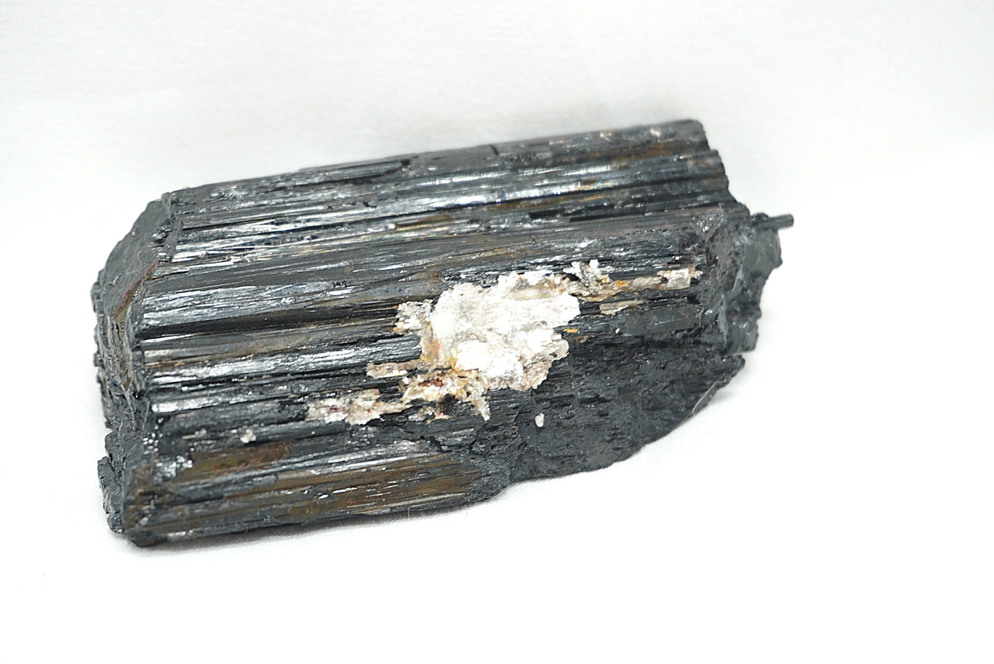 BLOC TOURMALINE NOIRE BRUT (146 grammes)