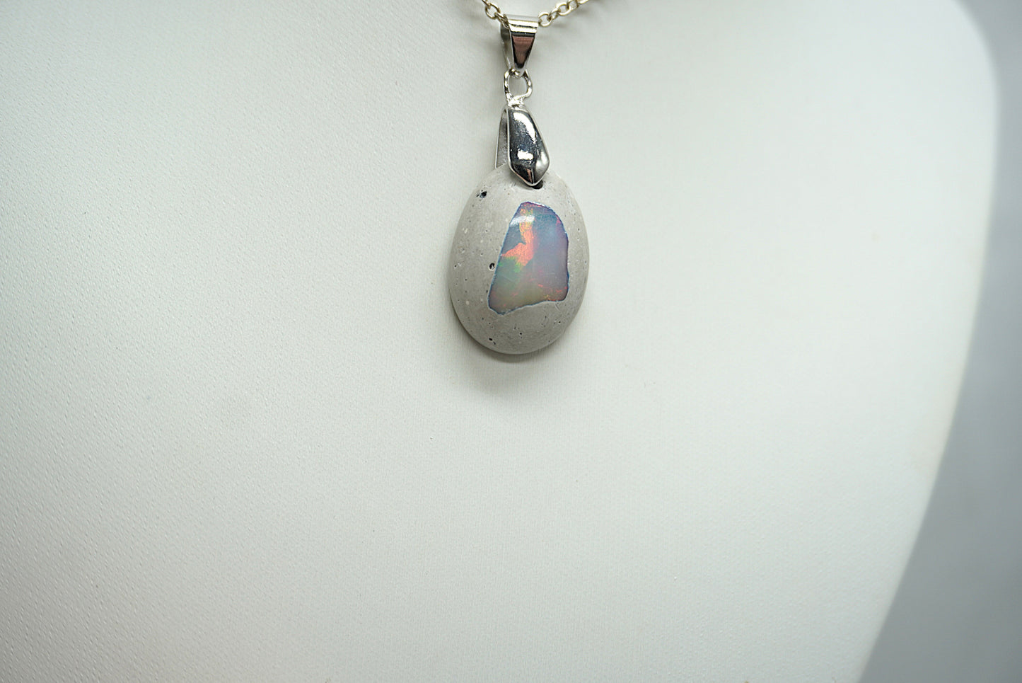 PENDENTIF OPALE (ref 1)