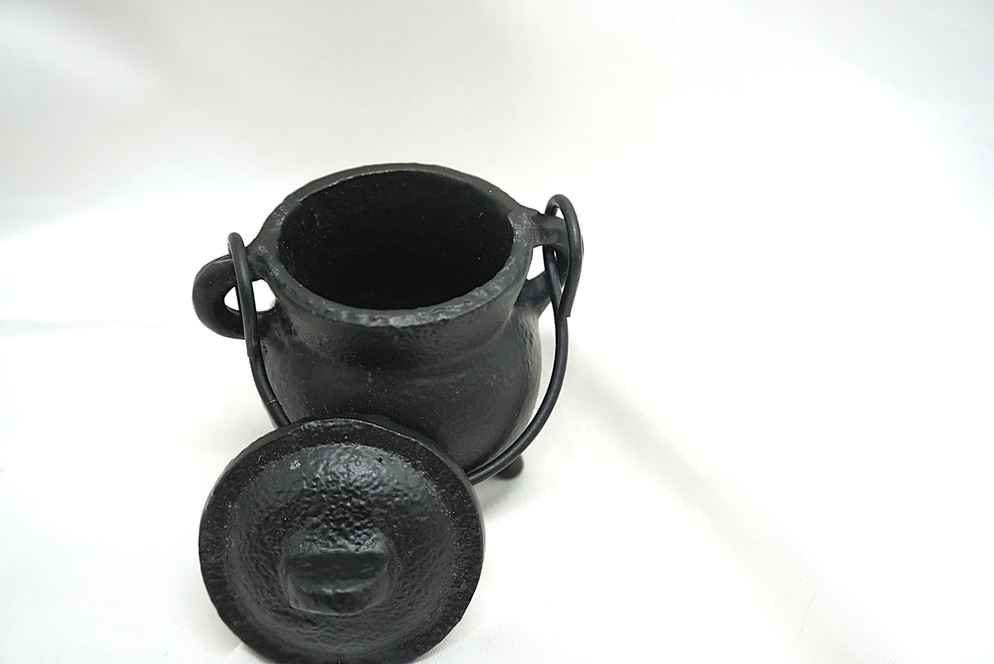 CHAUDRON EN FONTE