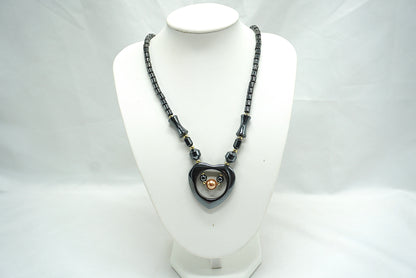 COLLIER COEUR HEMATITE