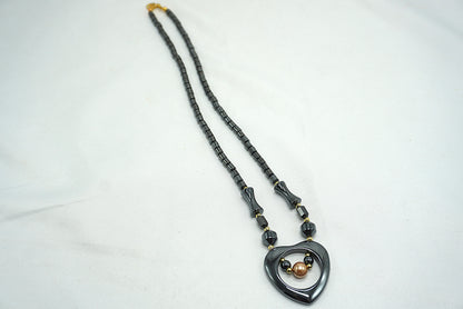 COLLIER COEUR HEMATITE