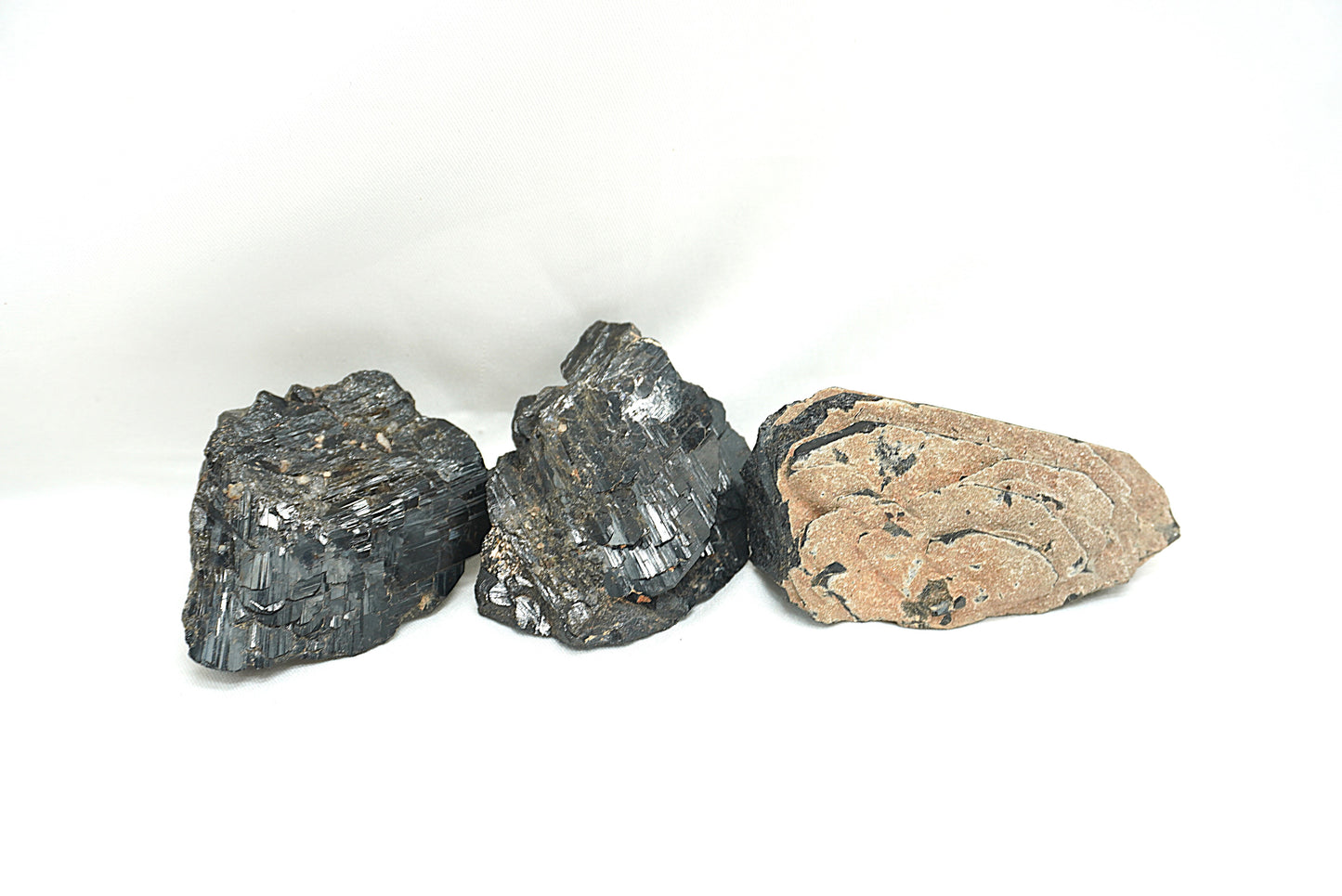 BRUT TOURMALINE NOIRE EN EVENTAIL