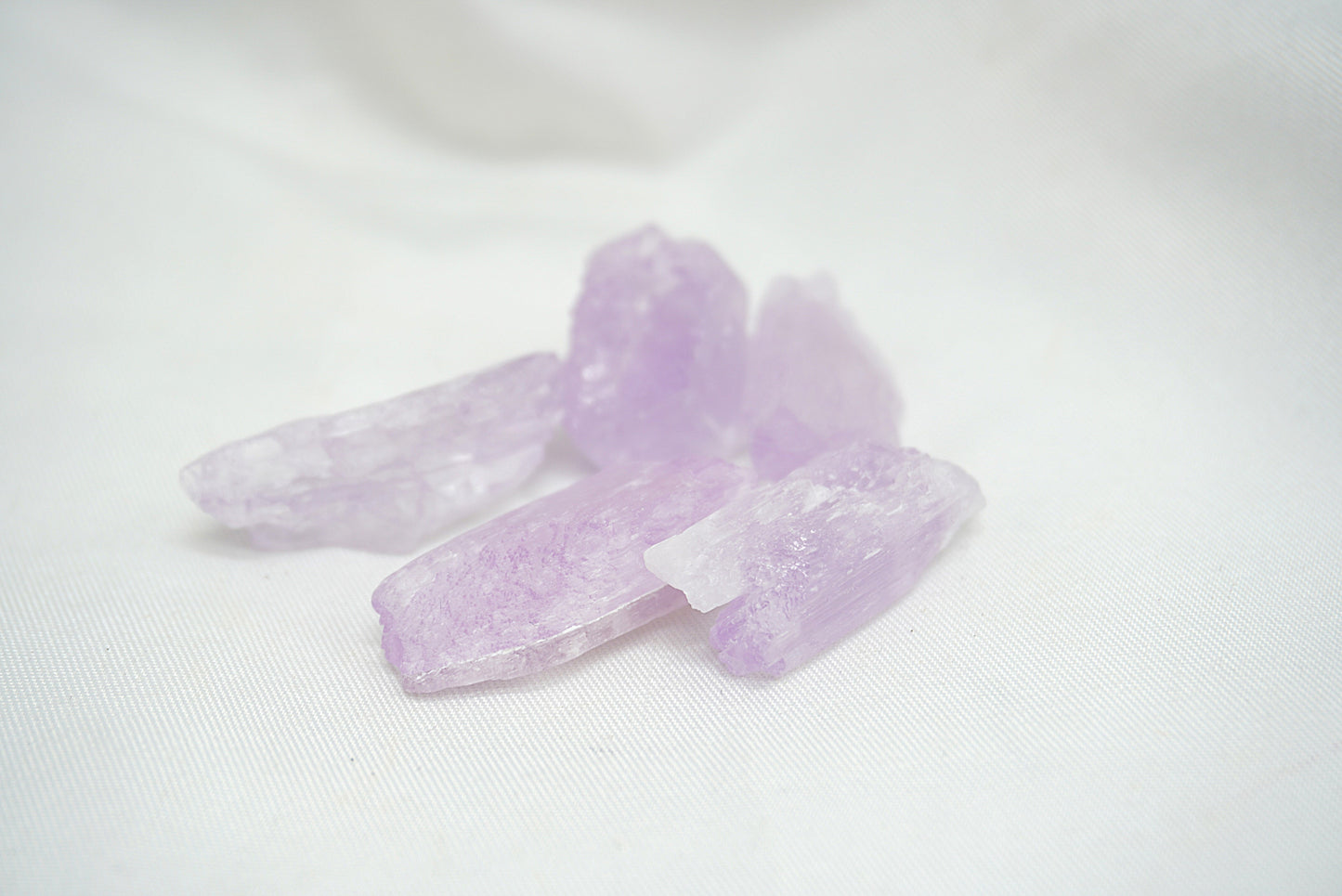 KUNZITE EN CRISTAL NATUREL