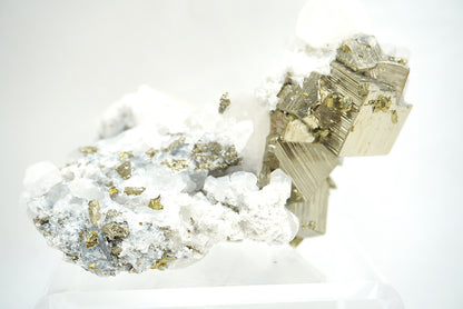 PYRITE ET APATITE BLANCHE (158 grammes)