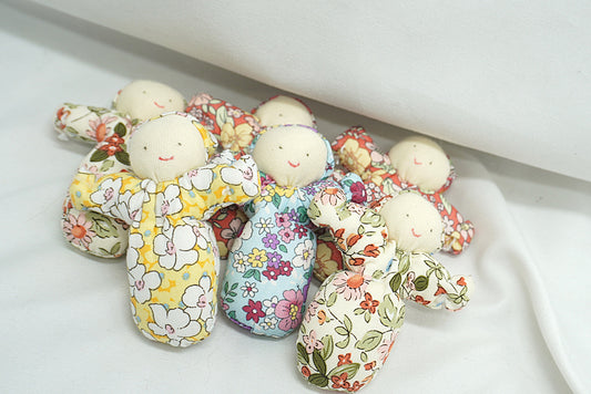 POUPEE ARTISANALE POUR DISSIPER LES SOUCIS