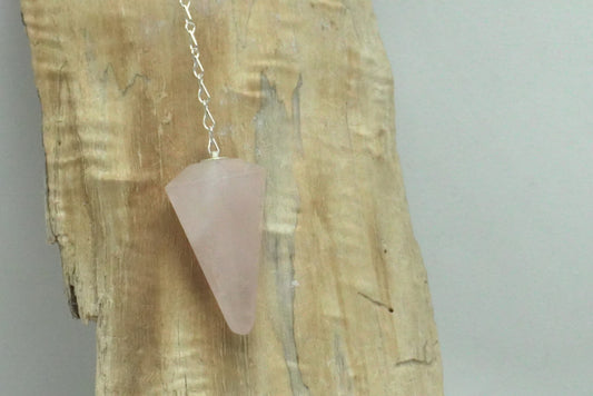 PENDULE POINTE QUARTZ ROSE