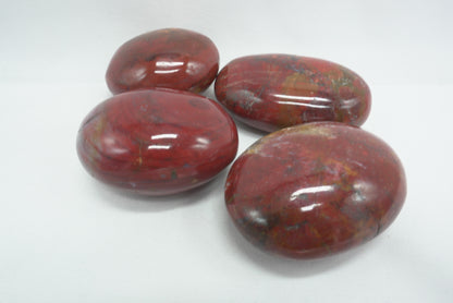 GALET JASPE ROUGE (+ de 110 grammes)