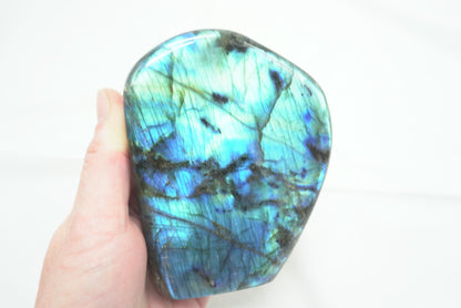 LABRADORITE BLOC A POSER (739 grammes)