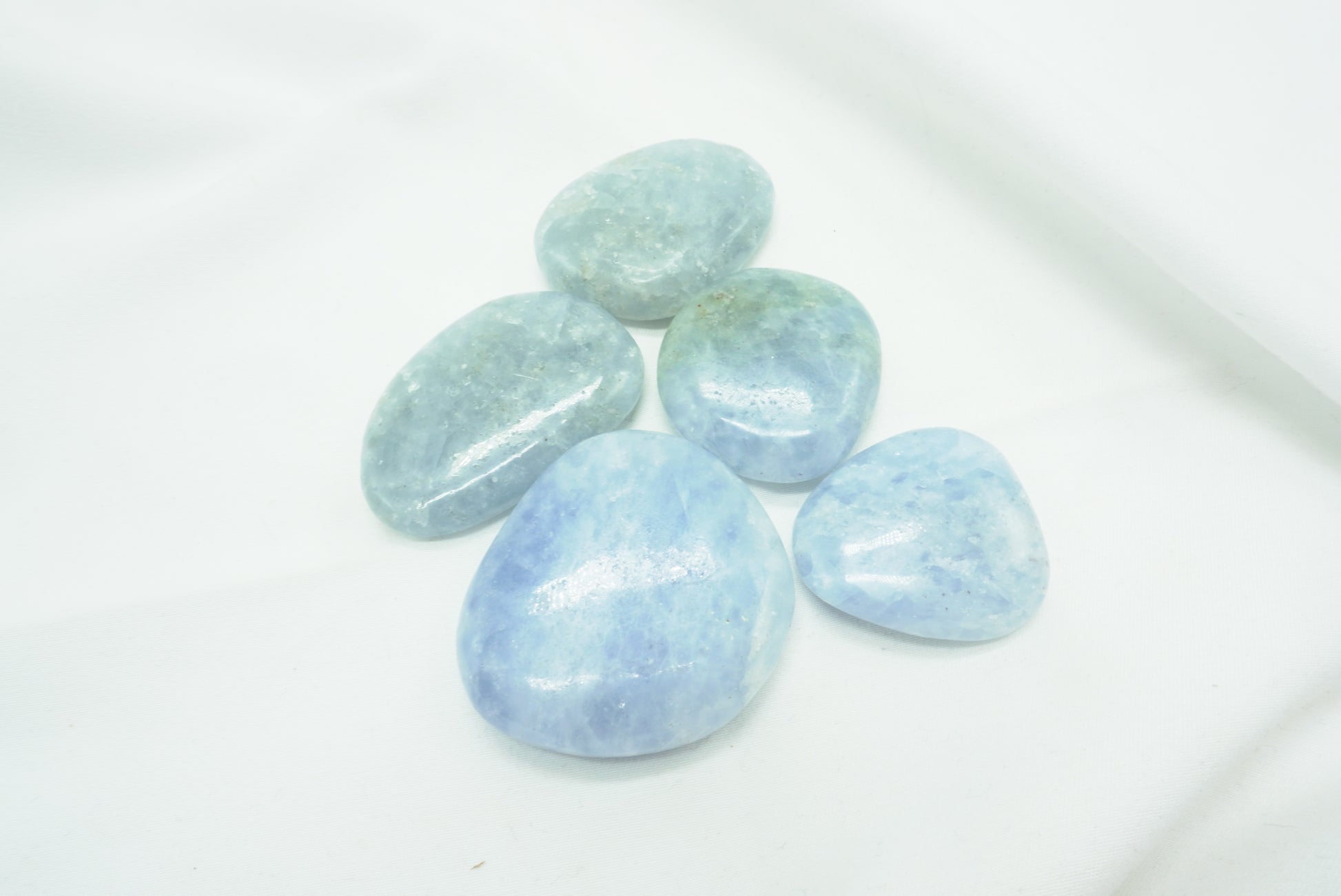 GALET PLAT CALCITE BLEUE