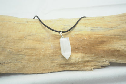 PENDENTIF POINTE SELENITE