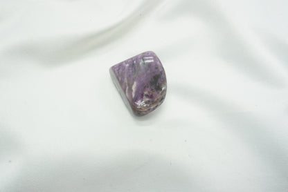 PIERRE ROULEE CHAROITE (19 grammes)