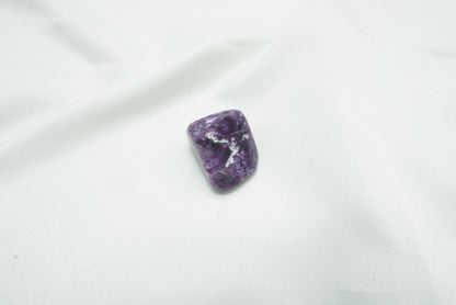 PIERRE ROULEE CHAROITE (9 grammes)