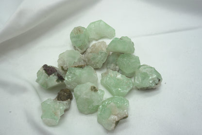 APOPHYLLITE VERTE BRUT S
